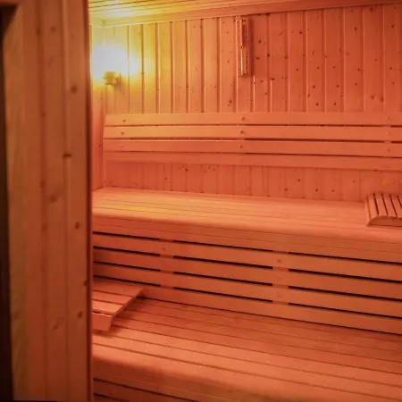 Elegant Holiday In Pella With Jacuzzi Σπίτι διακοπών